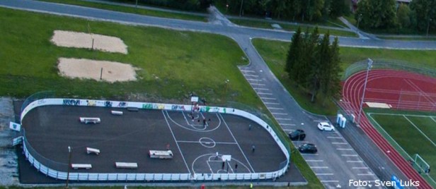 kehrajäähokiväljak